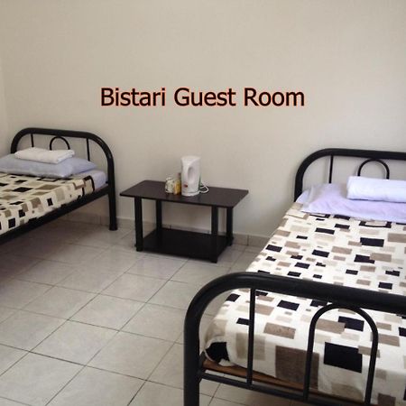 Bistari Homestay Parit Raja Uthm Esterno foto